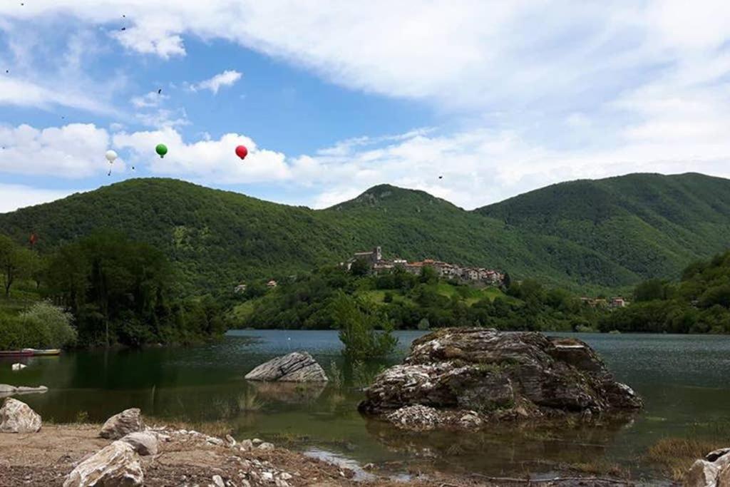Tugninello Rustic Stone House Villa Vagli di Sotto Exterior photo